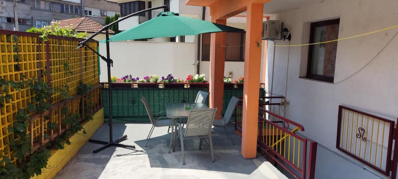 Lovely, Neat And Quite Apartment Dalia, Private Parking Сараево Екстериор снимка